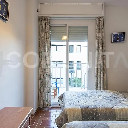 Apartmento Con Terraza En Appartamento Platja d'Aro